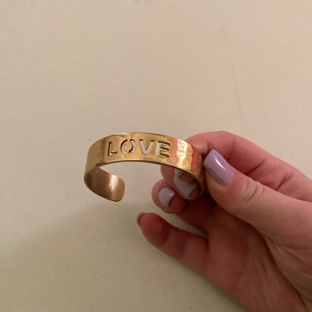 Gold Rustic Cuff bracelet - Picture 2 of 3